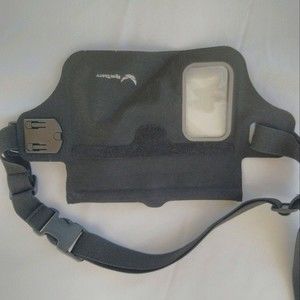 RunTrashy cellphone carrier